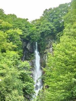 Makhunceti waterfall